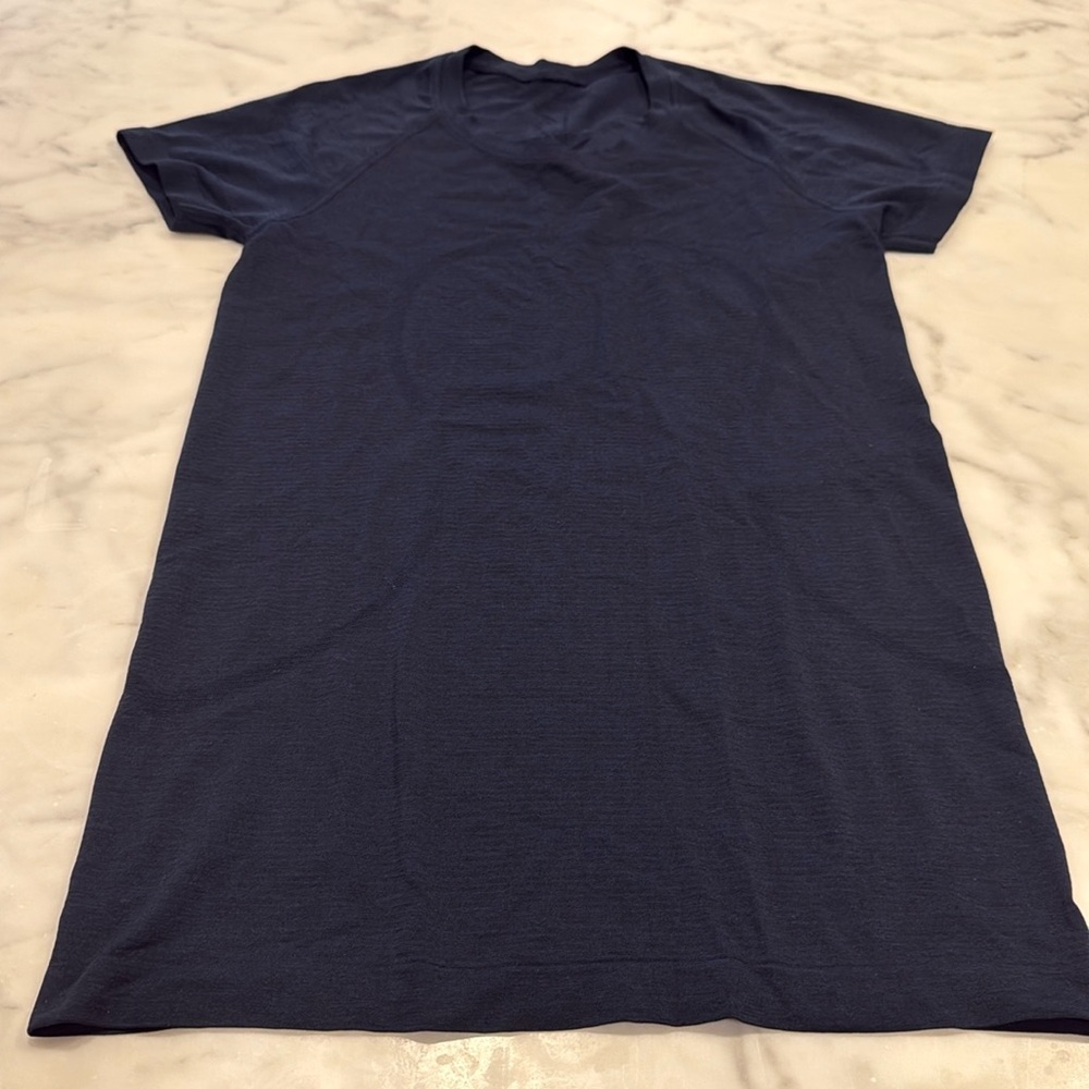 Lululemon Run Swiftly Tech Shirt Short Sleeve Navy Blue Crew Neck Sz 6